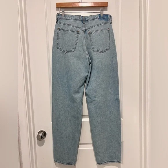 NWT Abercrombie & Fitch Women's The Taper Jean High Rise Light Wash Size 29/8 R - Picture 7 of 13